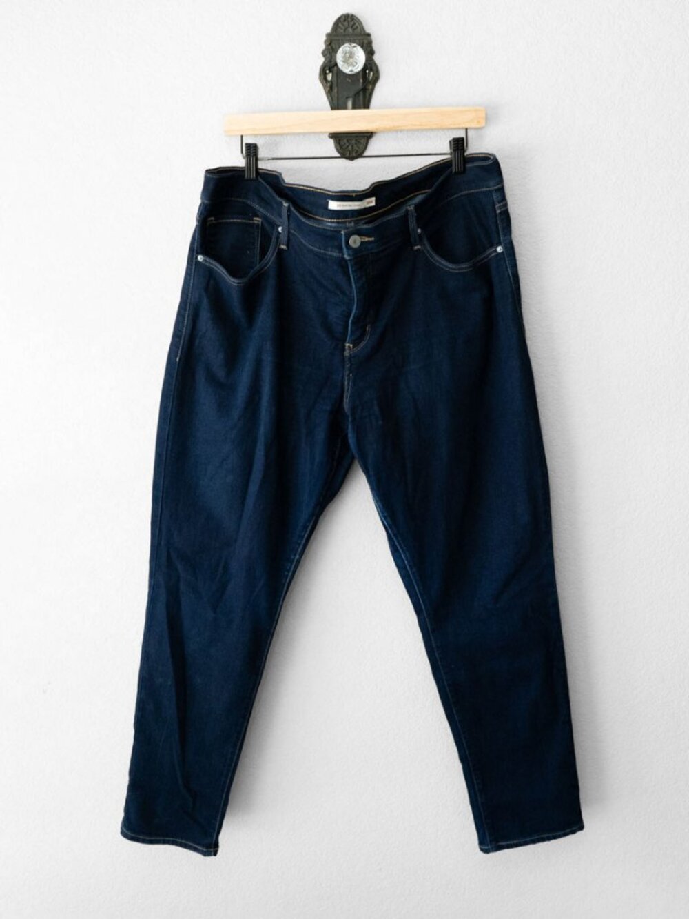 Levis 311 Shaping Skinny Jeans Womens 18W Dark Wash Plus Size Stretch Denim